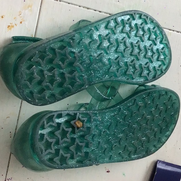 Girls Gymboree gelly sandels - Picture 3 of 6